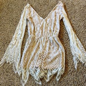 White lace romper XS